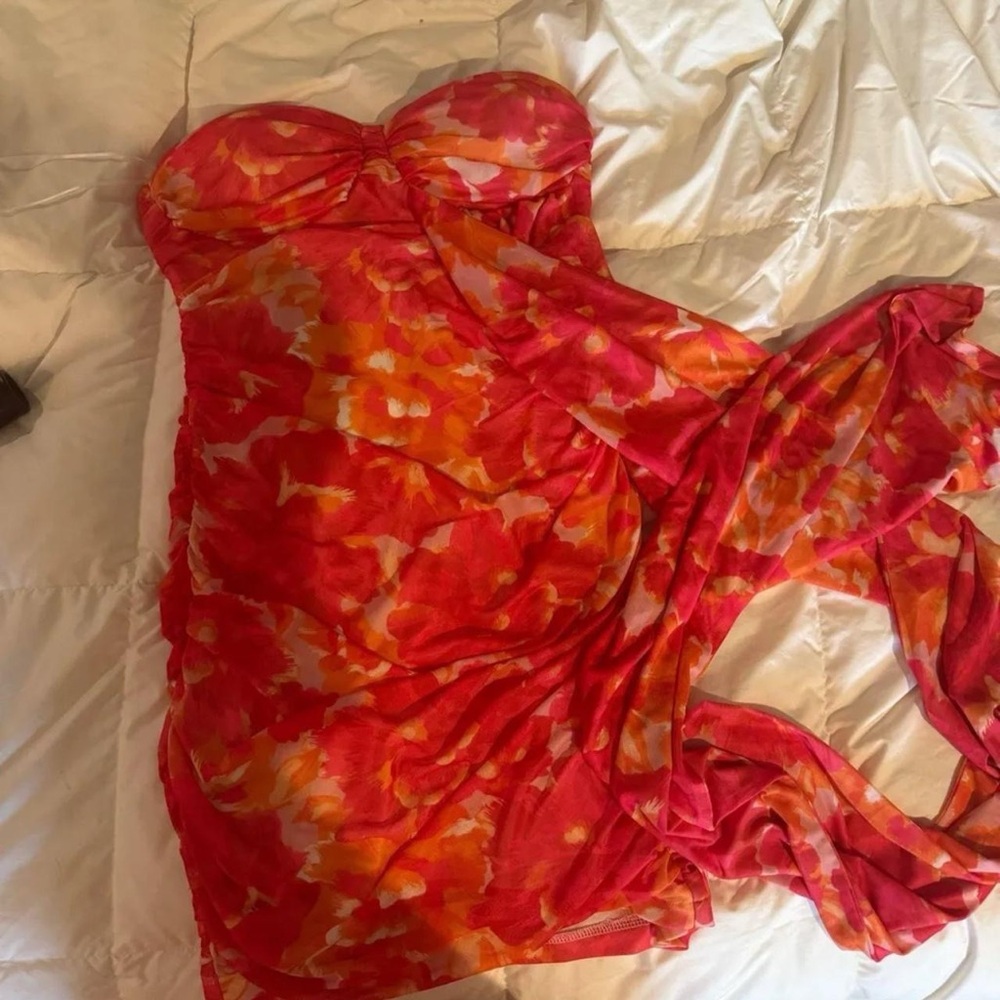Hello Molly orange red floral strapless sweetheart neck mini dress